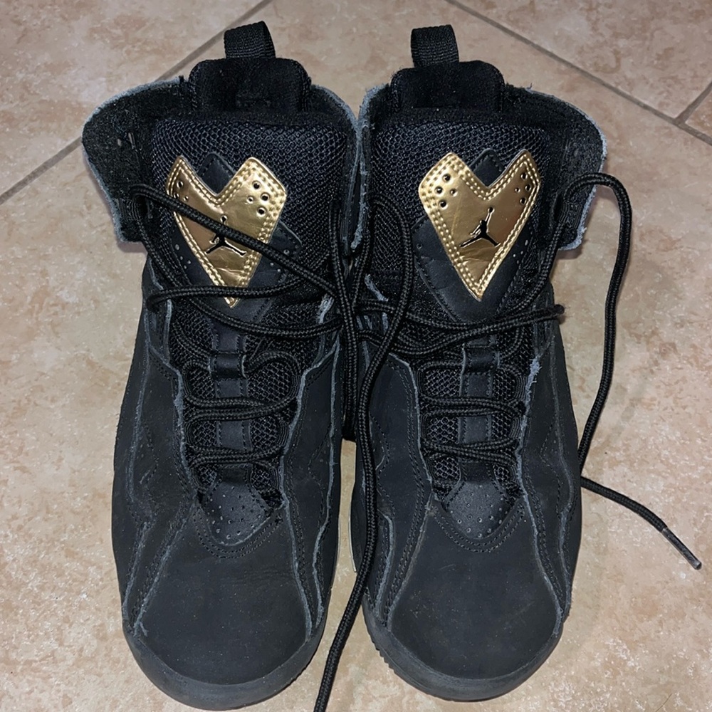 Boys sneakers
